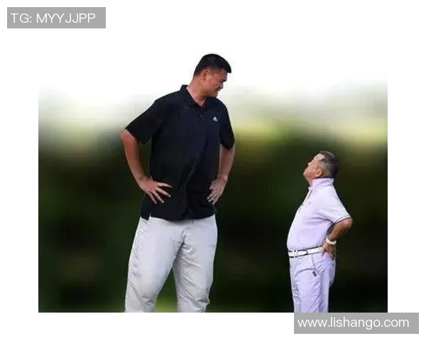 姚明与曾志伟畅谈篮球与娱乐的跨界碰撞与人生感悟