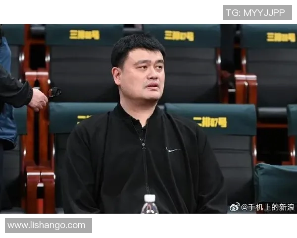 姚明领盒饭事件引发热议体育明星的职业生涯与生活选择的深思 姚明领盒饭事件引发热议体育明星的职业生涯与生活选择的深思